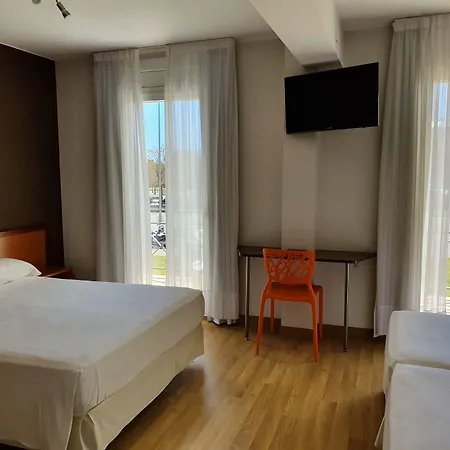 滨海托萨酒店 滨海托萨