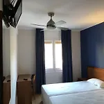 Marina Tossa Hotel *