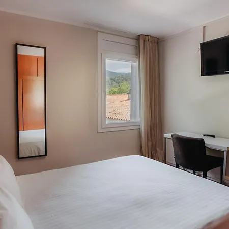 Marina Tossa Hotel *