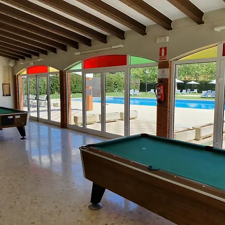 Marina Tossa فندق