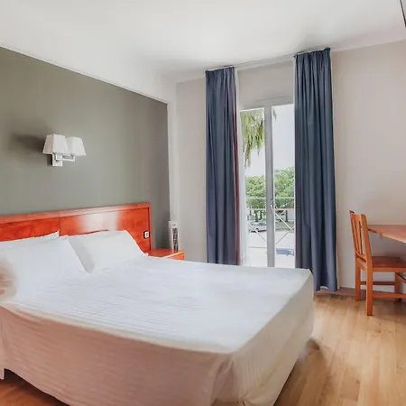 Marina Tossa Hotel *