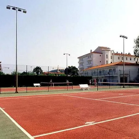 Marina Tossa Готель *